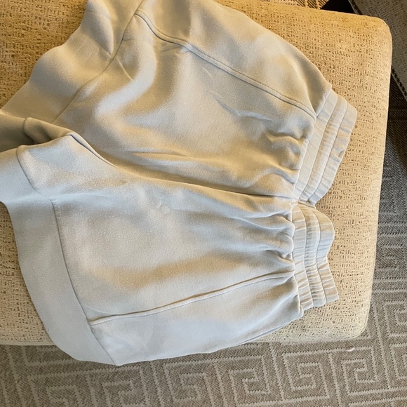 Varley Alder Short sz small - Picture 2 of 5